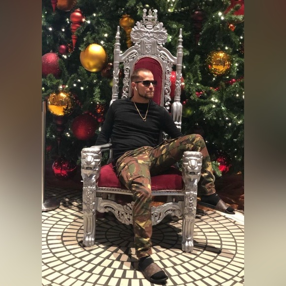 Meet your Posher, John - Picture 6 of 6